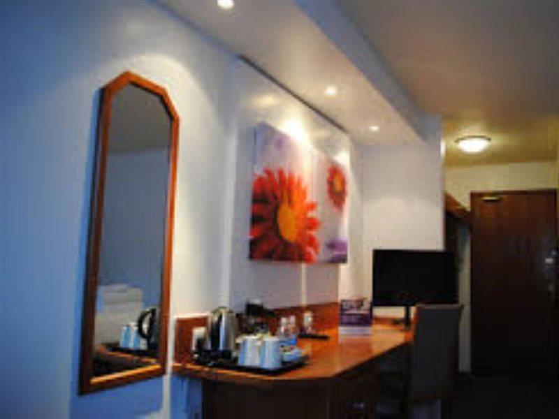 Bluemont Hotel برومسجروف المظهر الخارجي الصورة